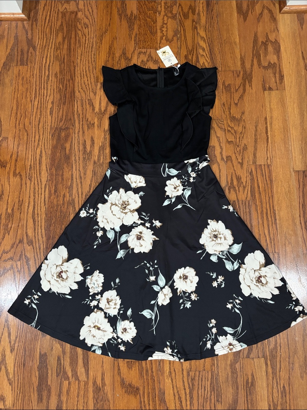 Yathon, Women’s, Floral Fit-and-Flare A-line Dress, Ruffle Sleeves, Size M, NW
